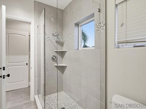 5247 Ocean Breeze Ct, San Diego CA 92109