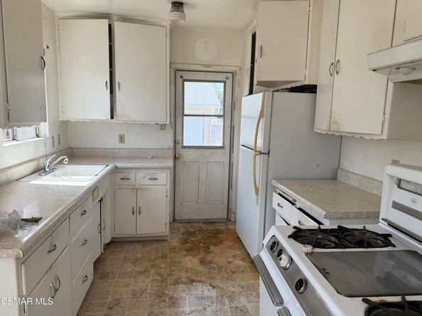859 W Carmelita Avenue, Montebello CA 90640
