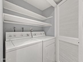 4230 Whitsett Avenue 9, Studio City CA 91604