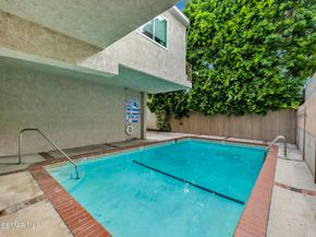 4230 Whitsett Avenue 9, Studio City CA 91604