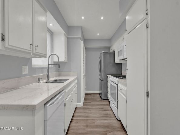 4230 Whitsett Avenue 9, Studio City CA 91604