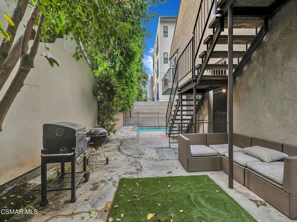 4230 Whitsett Avenue 9, Studio City CA 91604
