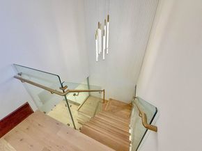 87 Jefferson St 1, Hoboken NJ 07030
