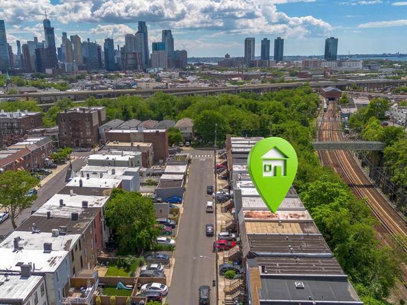 23 Alan Terrace, Jersey City NJ 07306