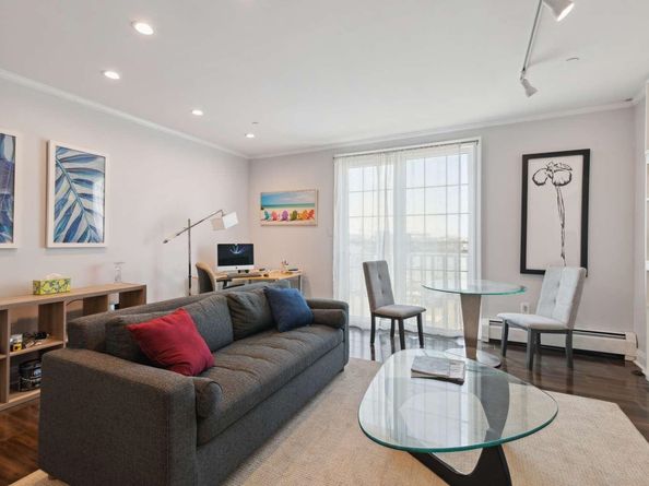 100 Shearwater Ct East 32, Jersey City NJ 07305