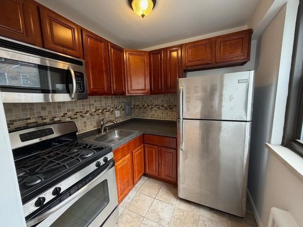 6515 Blvd East 2E, West New York NJ 07093