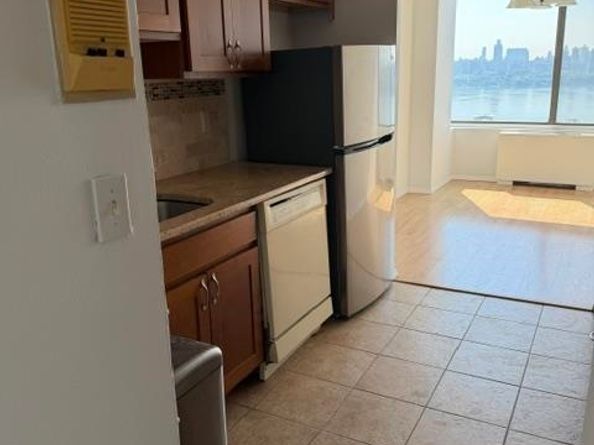 9060 Palisade Ave 705, North Bergen NJ 07047