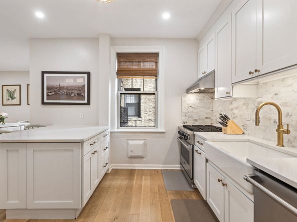 1000 Hudson St 204, Hoboken NJ 07030