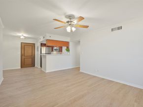 3525 Sage Road 1705, Houston TX 77056