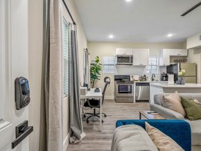 5 Estelle Street 1, Houston TX 77003