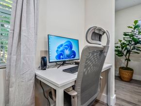 5 Estelle Street 1, Houston TX 77003