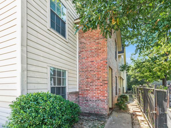1527 Francis Street, Houston TX 77004