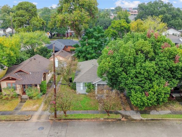 931 Gardner Street, Houston TX 77009