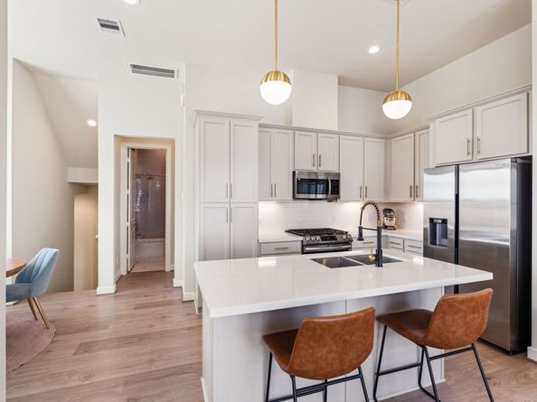 6211 Brighton Oaks Lane, Houston TX 77008