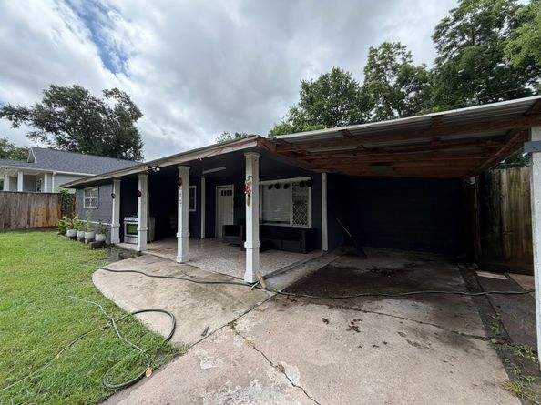 247 Hohldale Street, Houston TX 77022