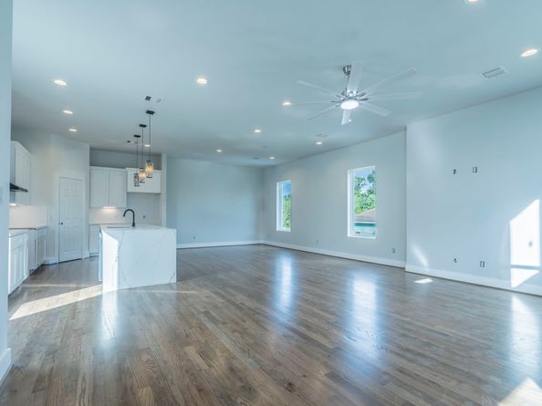 2205 Mary Street, Houston TX 77026