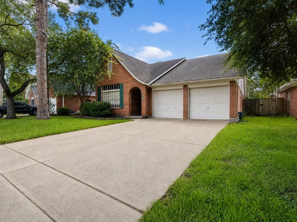 14342 Fair Knoll Way, Houston TX 77062