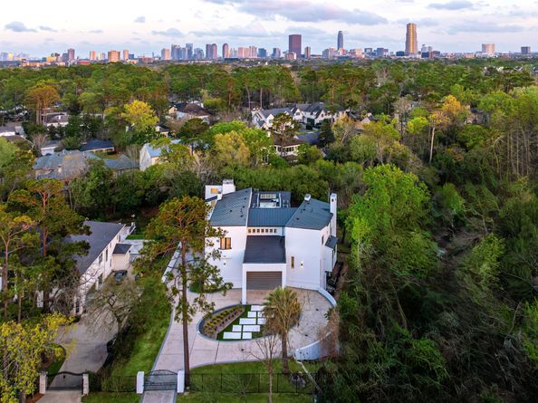 10663 Memorial Drive, Houston TX 77024
