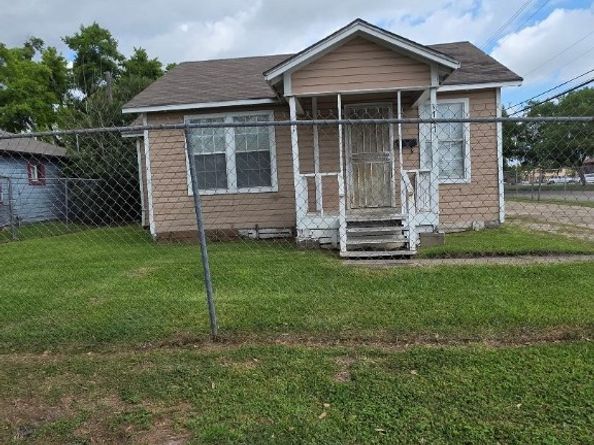 3717 Dawson Lane, Houston TX 77051