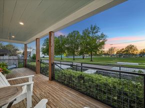 910 Northwood Street, Houston TX 77009