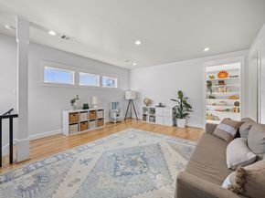 910 Northwood Street, Houston TX 77009