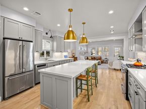910 Northwood Street, Houston TX 77009
