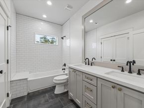 910 Northwood Street, Houston TX 77009