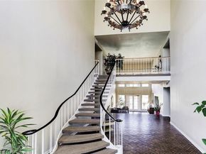 7555 Katy Fwy 146, Houston TX 77024