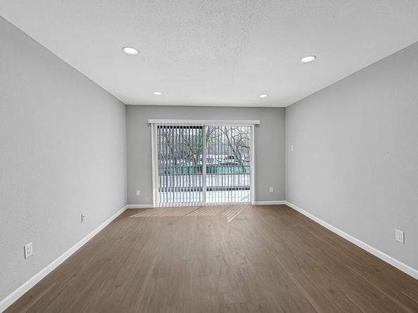 7555 Katy Fwy 146, Houston TX 77024