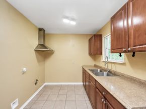 5202 Pensdale Street, Houston TX 77033