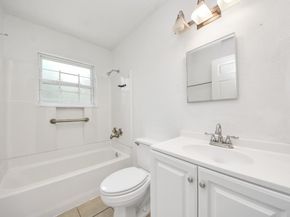 5202 Pensdale Street, Houston TX 77033