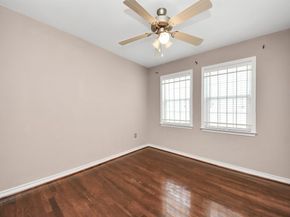 5202 Pensdale Street, Houston TX 77033