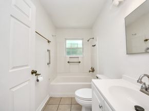 5202 Pensdale Street, Houston TX 77033