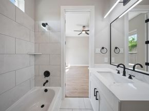 4013 Griggs Road B, Houston TX 77021