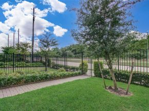 2818 Grand Fountains Drive B, Houston TX 77054
