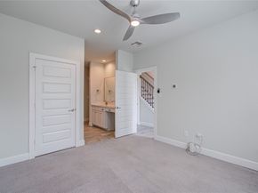 2818 Grand Fountains Drive B, Houston TX 77054