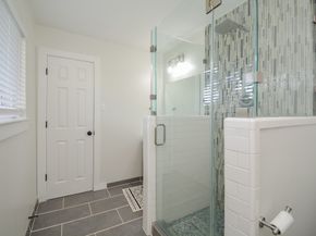 6042 Willowbend Boulevard, Houston TX 77096