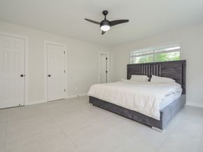 6042 Willowbend Boulevard, Houston TX 77096