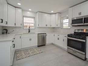 6042 Willowbend Boulevard, Houston TX 77096