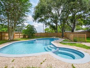 6042 Willowbend Boulevard, Houston TX 77096