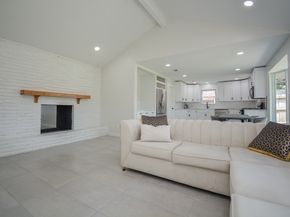 6042 Willowbend Boulevard, Houston TX 77096
