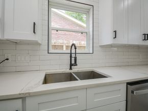 6042 Willowbend Boulevard, Houston TX 77096