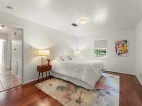 5623 Dumfries Drive, Houston TX 77096