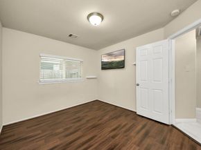8602 Gander Bayshore Lane, Houston TX 77040