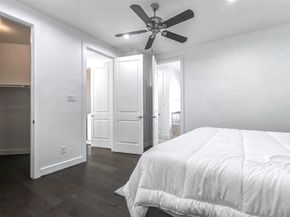 5715 Larkin Street D, Houston TX 77007