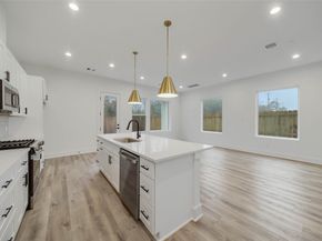 7709 Inwood Grove Lane, Houston TX 77088