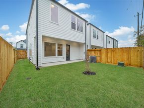 7709 Inwood Grove Lane, Houston TX 77088