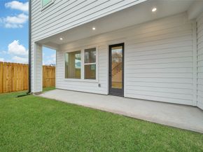 7709 Inwood Grove Lane, Houston TX 77088