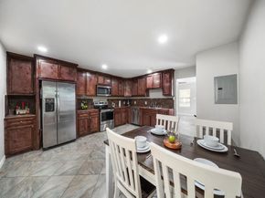 910 Rosewick Street, Houston TX 77015