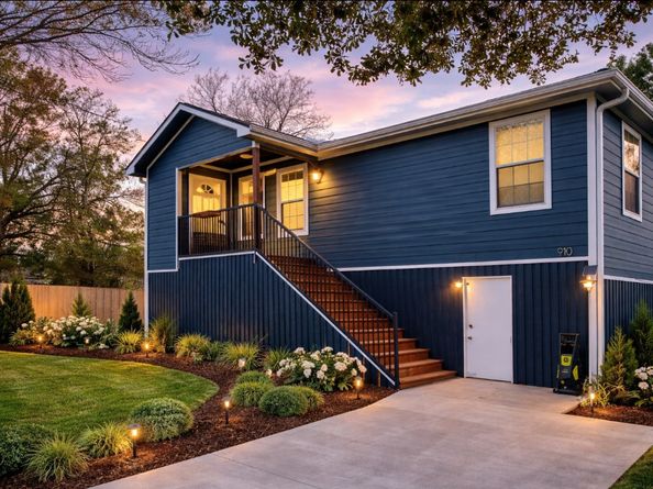 910 Rosewick Street, Houston TX 77015